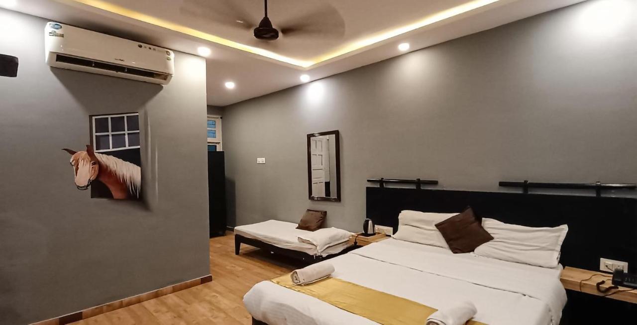 Fabexpress Neo Calangute Beach Resort Bagian luar foto