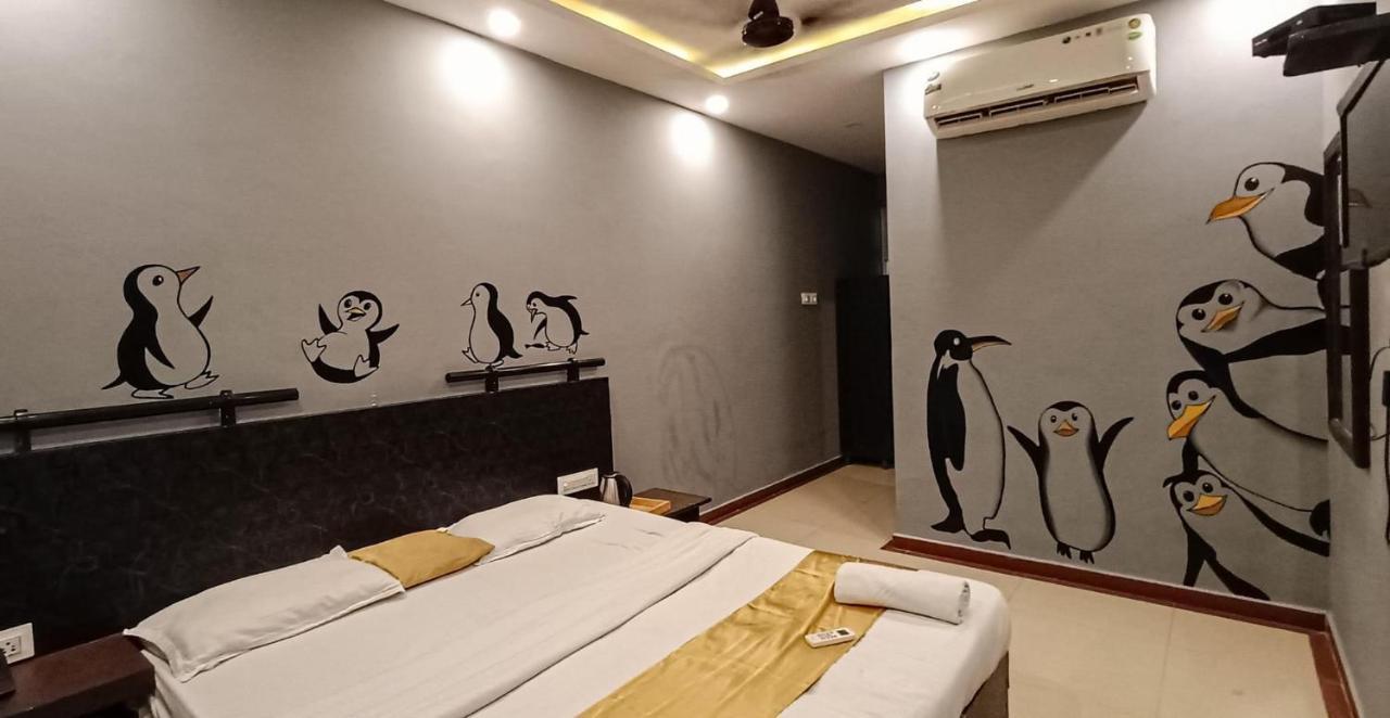 Fabexpress Neo Calangute Beach Resort Bagian luar foto