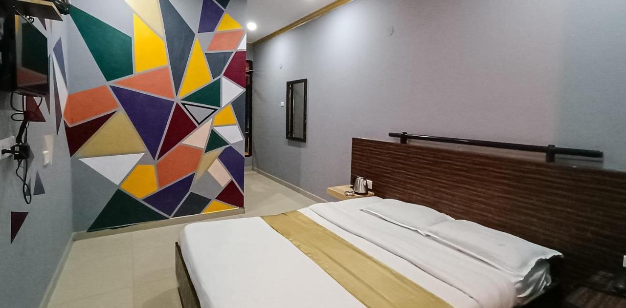 Fabexpress Neo Calangute Beach Resort Bagian luar foto