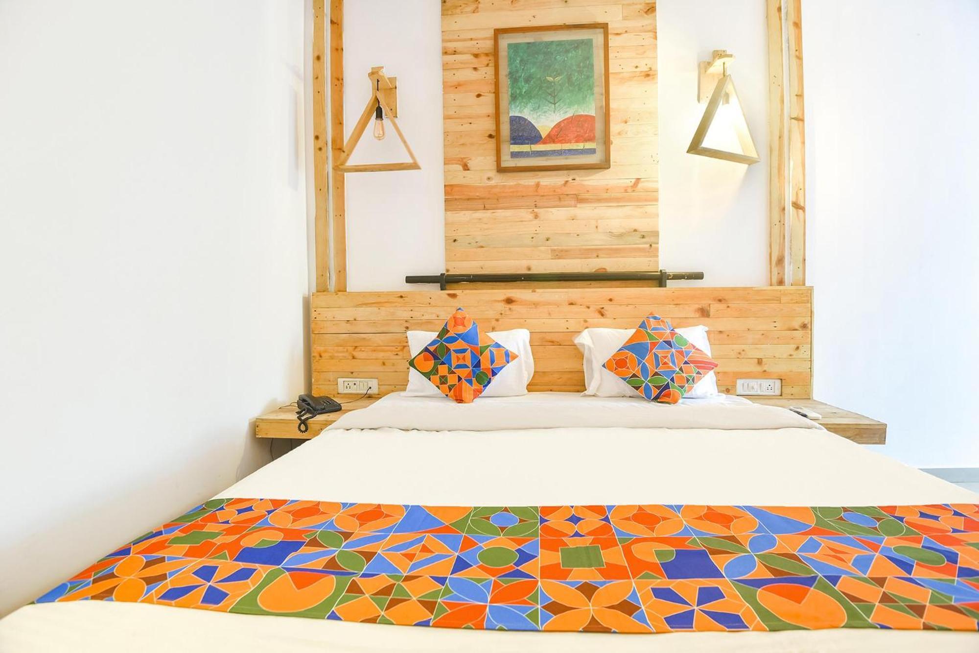 Fabexpress Neo Calangute Beach Resort Bagian luar foto